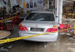 Diner killed as car crashes into Seremban restaurant
